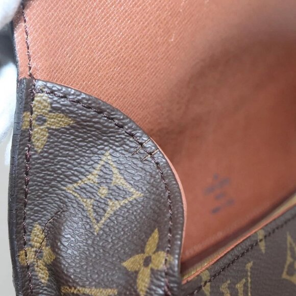 LOUIS VUITTON Monogram Monogram Saint Cloud GM Shoulder Bag - Picture 11 of 15